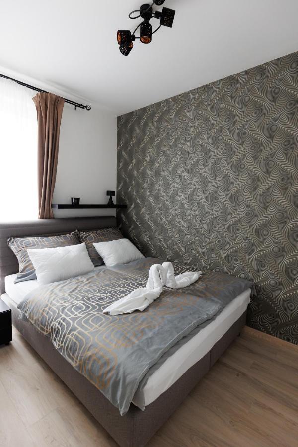 Villa Bauhaus Wellness Apartman Fsz. 1 シオーフォク エクステリア 写真